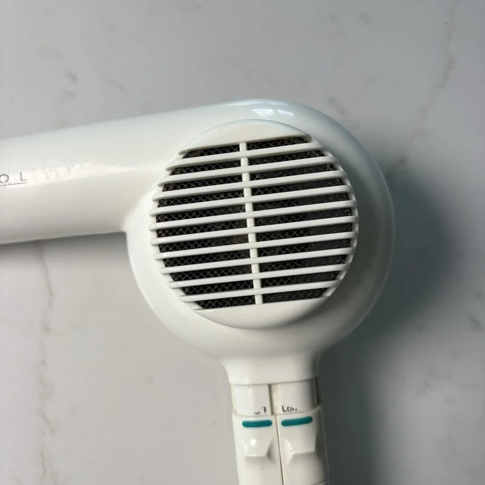 Clairol White Standard Hair Dryer, Electric, Adjustable Heat, Tested & Working
